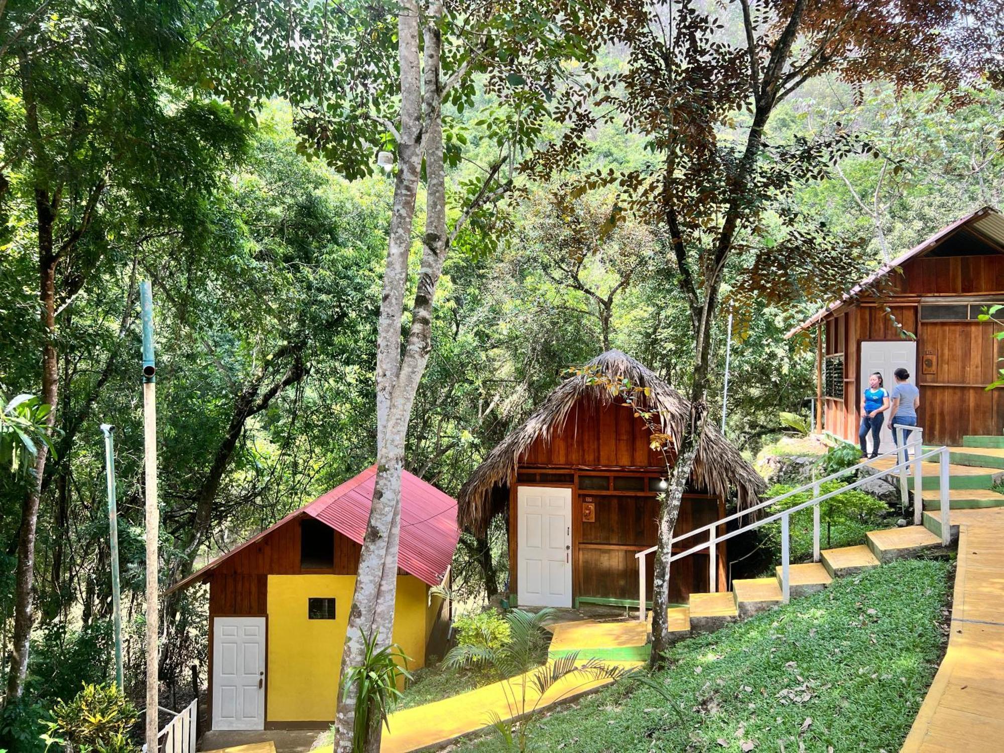 El Portal De Champey Hostel Lanquin Exterior photo