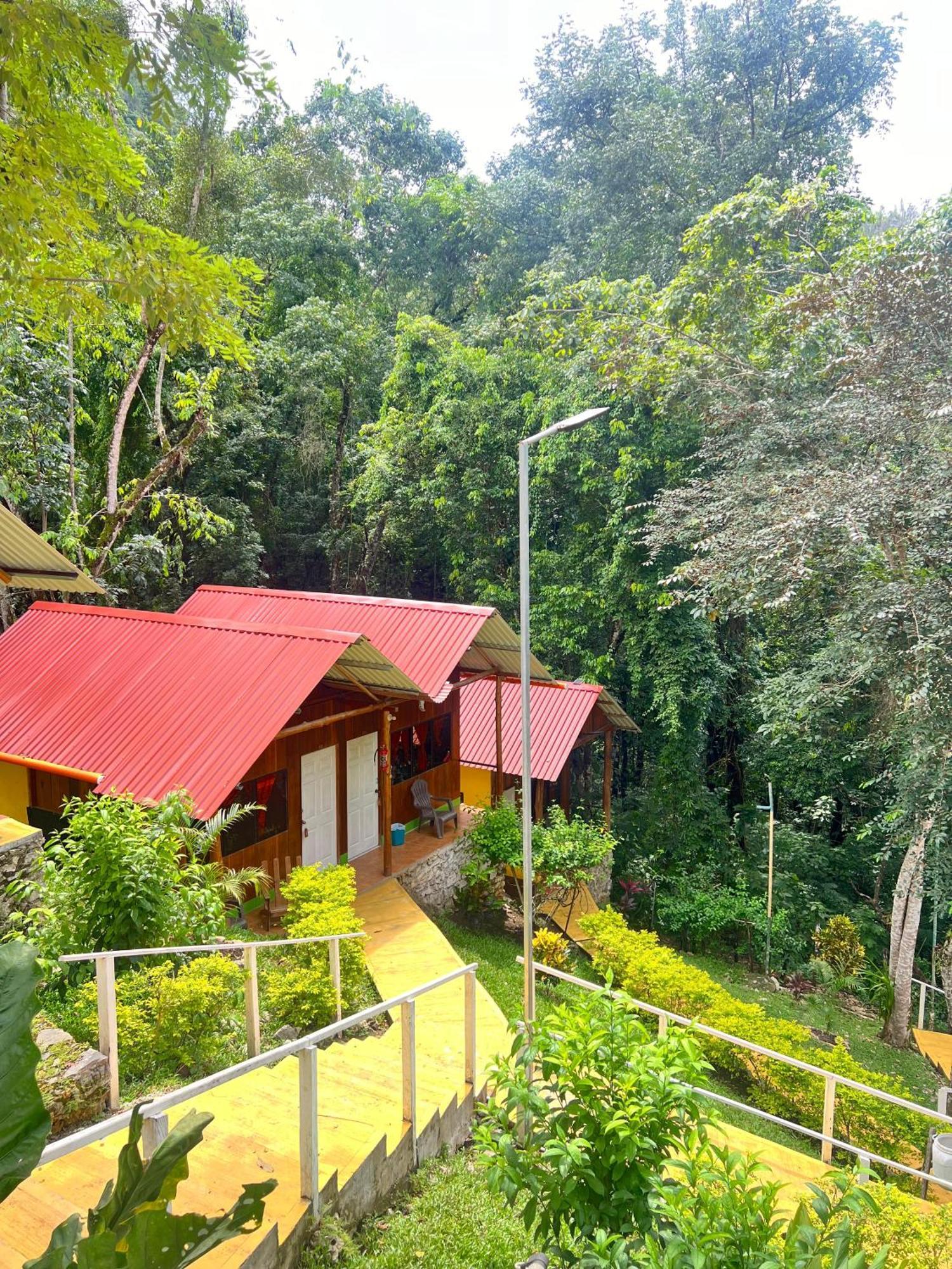 El Portal De Champey Hostel Lanquin Exterior photo